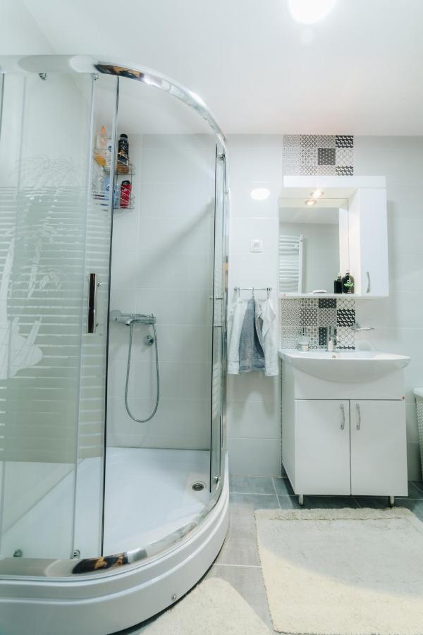 Urban Lux Apartmani Kragujevac Exterior foto