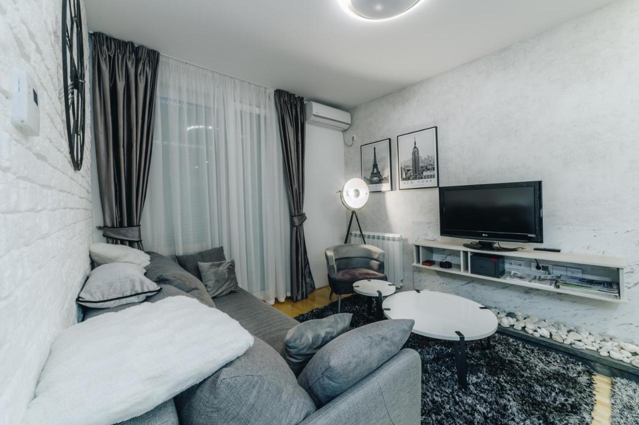 Urban Lux Apartmani Kragujevac Exterior foto