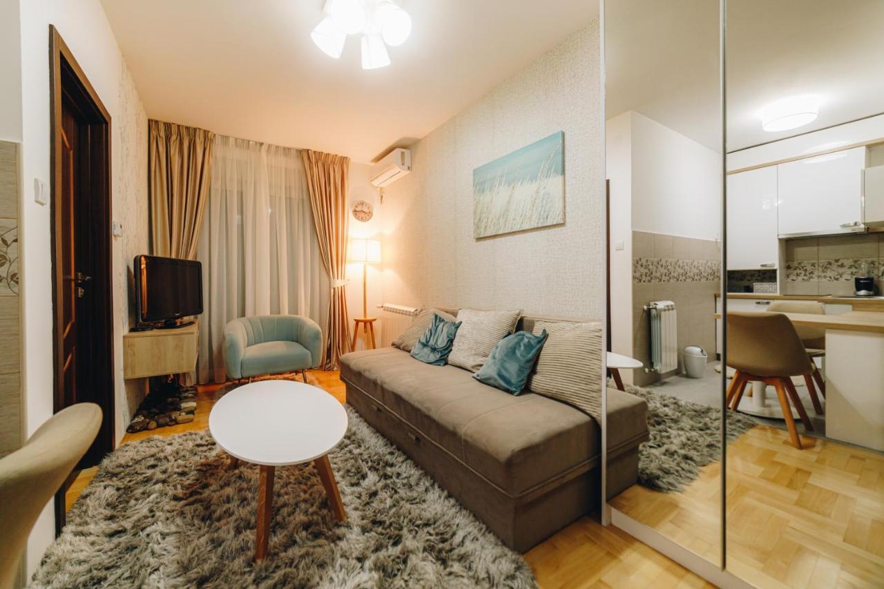Urban Lux Apartmani Kragujevac Exterior foto