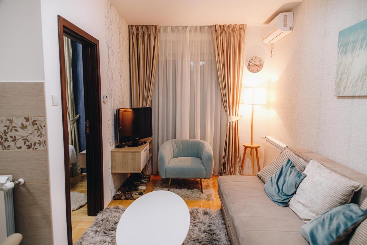 Urban Lux Apartmani Kragujevac Exterior foto