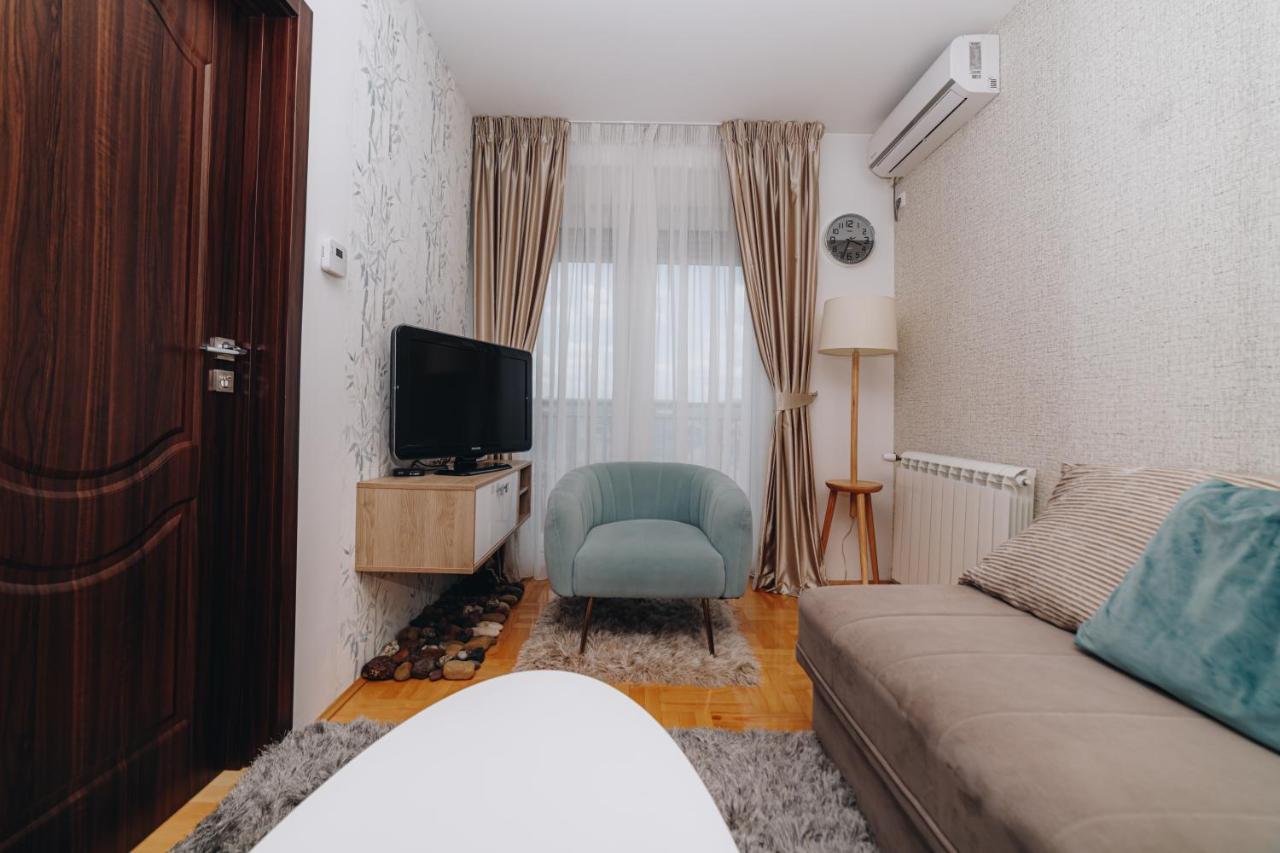 Urban Lux Apartmani Kragujevac Exterior foto