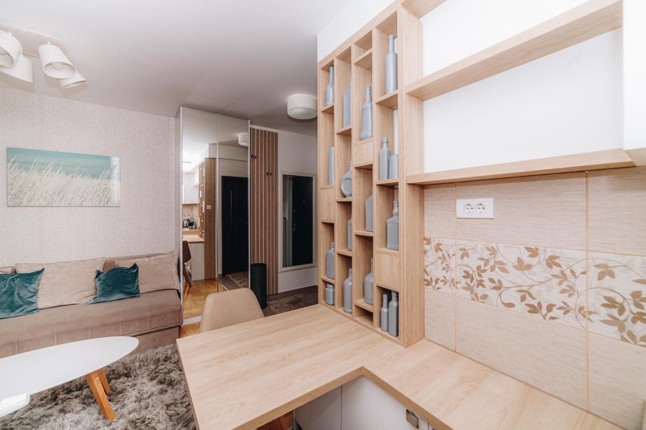 Urban Lux Apartmani Kragujevac Exterior foto
