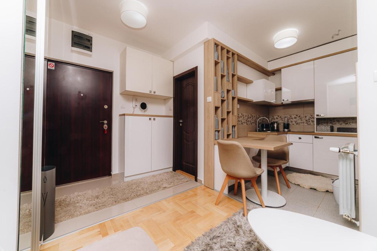 Urban Lux Apartmani Kragujevac Exterior foto
